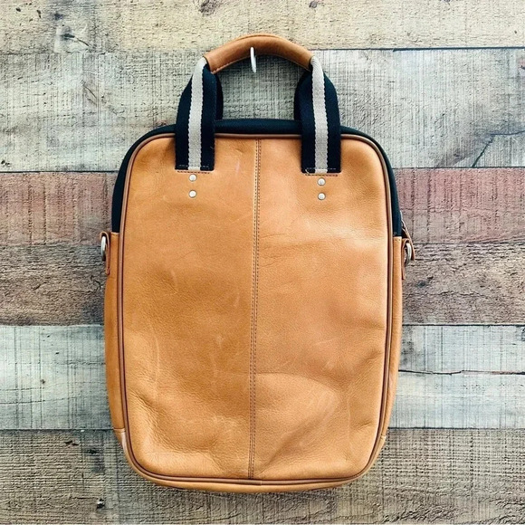 Jack By Jill E Designs Lenox 15” Leather Laptop/Ipad Portfolio. - Picture 2 of 7